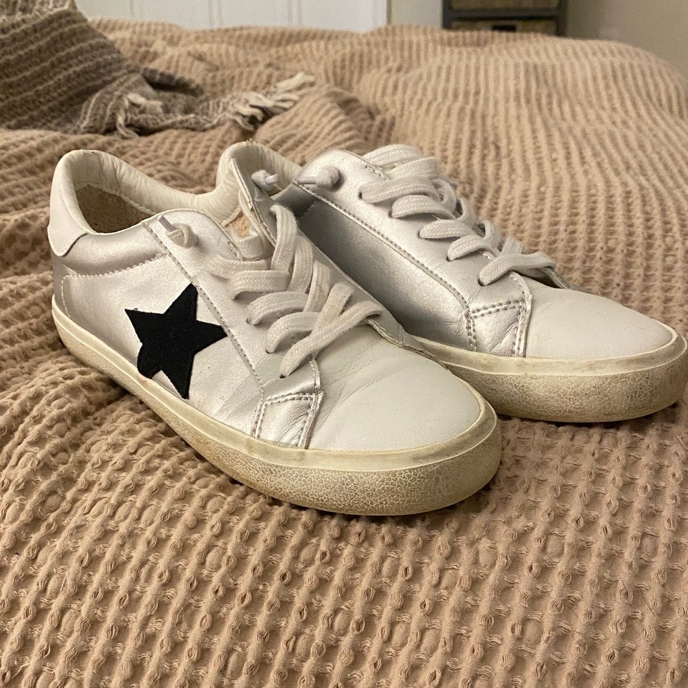 Vici White Sneakers with Black Star